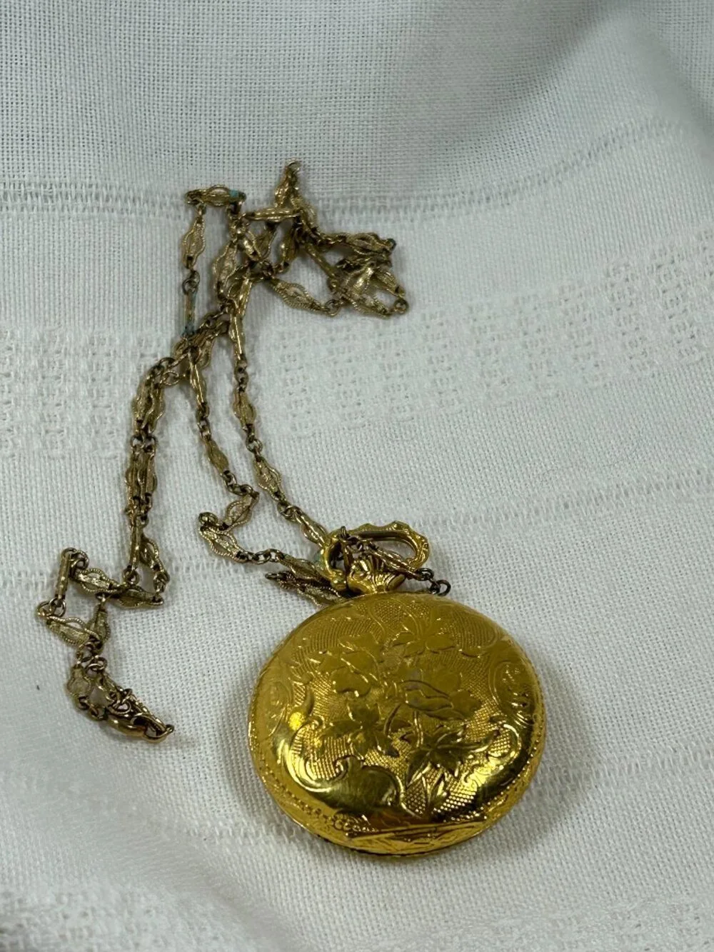 Vintage Gold Toned Locket Pocket Watch Necklace - Pre-owned